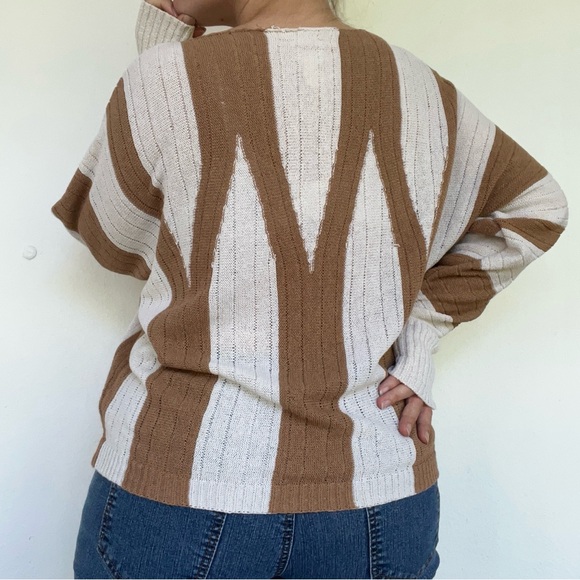 Chico’s Woven Pullover - Picture 3 of 5